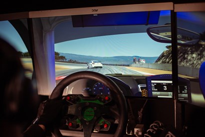 Brauciens ar klasisko vai "4DOF Motion Rig" autosimulatoru