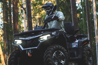 Apvidus izbrauciens ar kvadriciklu Tukumā diviem