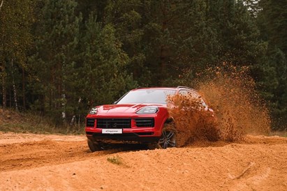 Porsche bezceļu piedzīvojuma brauciens