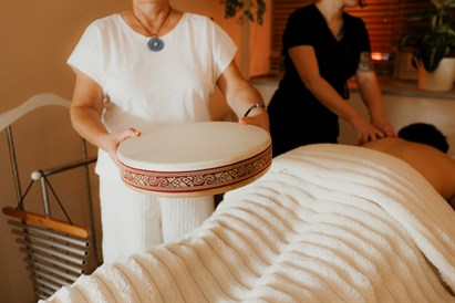 “Vienā ritmā” – relaksējošs masāžas un skaņas rituāls diviem