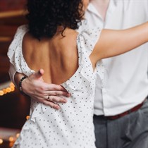 Mīlestības deja diviem: ļaujieties emociju vilnim