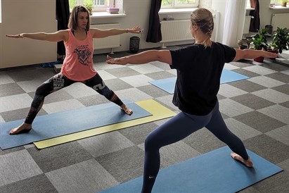 Joga iesācējiem “Labo sajūtu laboratorijā”