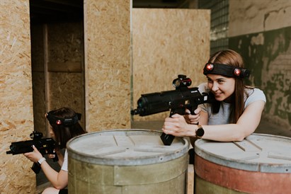 “GUNSnLASERS” lāzertaga piedzīvojums draugu kompānijai