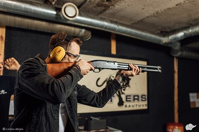 [Tikai ar piegādi] Šaušana ar 3 kaujas ieročiem šautuvē “Walters”