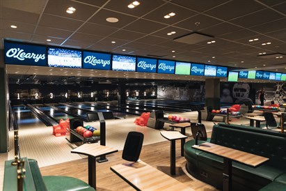 Dubultā boulinga ballīte “O’Learys” un uzkodas 