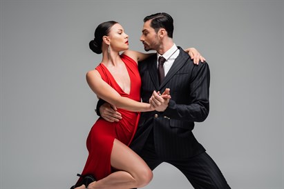 Mīlestības deja diviem: ļaujieties emociju vilnim