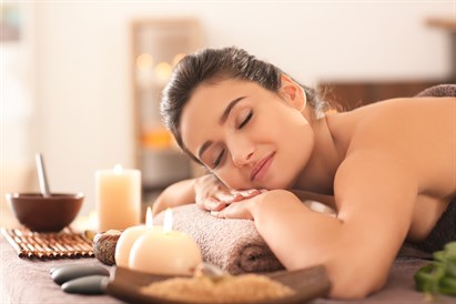 Atslābinošs SPA rituāls mirdzošai ādai