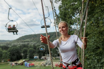 Izklaide piedzīvojumu parkā "Tarzāns" Siguldā