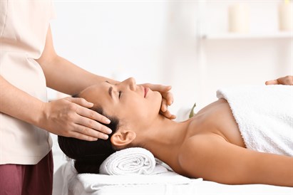 Individuāla programma Jūsu sejai un dekoltē