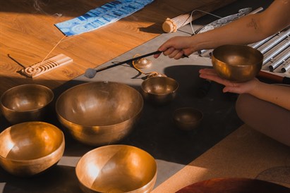Tibetas bļodu skaņu masāžas terapija
