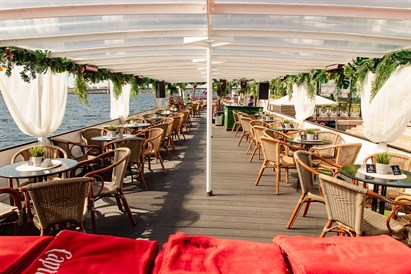 Rīgas panorāmas reiss ar kuģīti "Vecrīga"