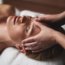 Relaksējošs masāžas baudījums “Kaķpēdiņa”