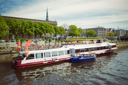 VASARAS PIEDĀVĀJUMS | Rīgas panorāmas reiss ar kuģīti "Vecrīga"