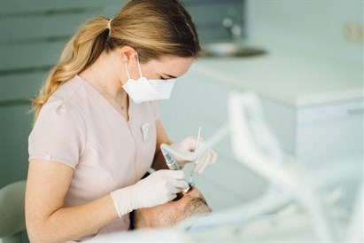 Profesionāla zobu higiēna klīnikā “Dental Medical” 