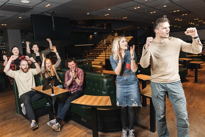 Dubultā boulinga ballīte “O’Learys” un uzkodas 