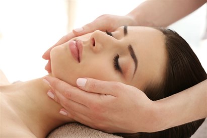 Procedūra sejai vai ārstnieciskā masāža