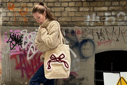 “TUFTING” radošā ballīte – veidojiet unikāla dizaina somas kopā!