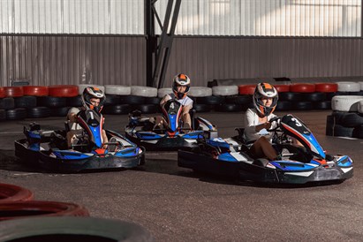 Dāvanu karte kartingu piedzīvojumiem "Biķernieku kartinga hallē”