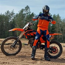 Krosa motocikla noma