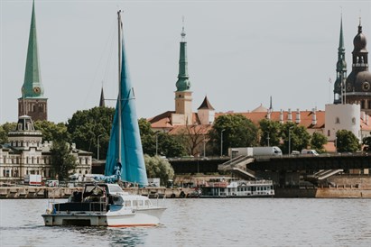 Privāts kruīza izbrauciens pa Daugavu 8 personām