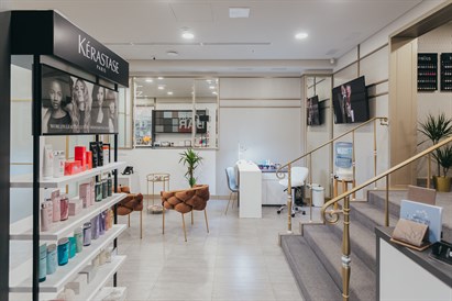 Matu botoksa procedūra salonā “Brilliant Beauty Lounge” Vecrīgā