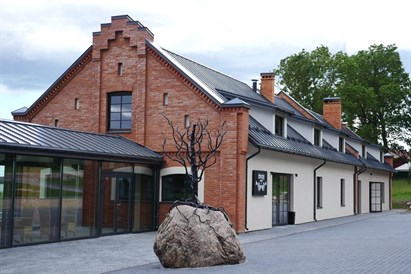 Romantiska atpūta ezera krastā