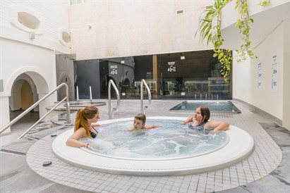 Ģimenes SPA brīvdienas Pērnavā ar “Lotte Play Studio” apmeklējumu