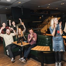 Boulinga vakars un uzkodas “O’Learys”