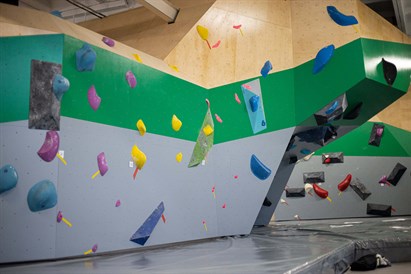 Izaicini draugus – individuāla klinšu kāpšanas nodarbība grupai ar treneri