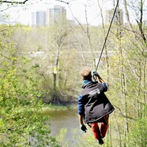 Lidojums pāri Neres vai Nemunas upei Lietuvā
