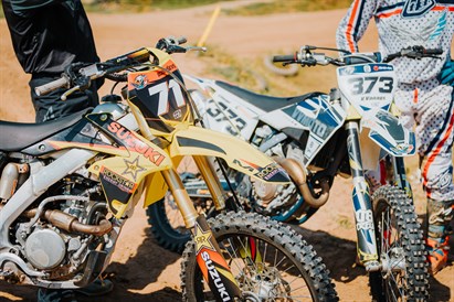 Piedzīvojums diviem ar krosa motociklu