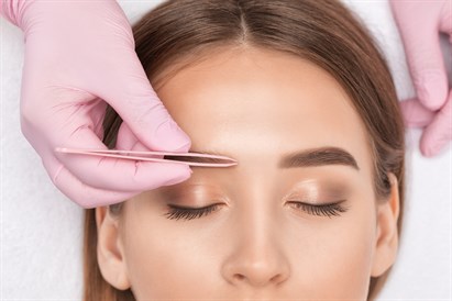 Skaistumkopšanas procedūra pēc izvēles salonā “Estetic Treatment Palace”