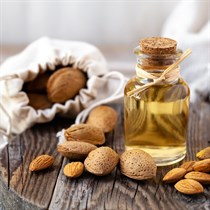 Mandeļu zīda rituāls mugurai un sejai 