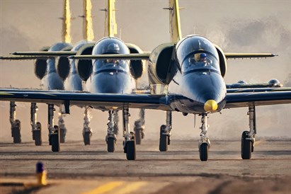 Lidojums ar reaktīvo lidmašīnu L-39C un unikāla pieredze pilota lomā