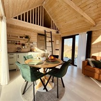 Romantiskas brīvdienas Smiltsērkšķu namiņā – silts kubls, tēja un dabas miers