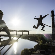 Individuāls lēciens ar virvi no 47 m augstuma un VIDEO