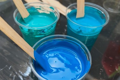 FLUID ART mākslas meistarklase bērniem un pusaudžiem