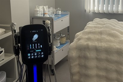 Skaistuma restarts – 8 soļu ādas atjaunošana un liftings 