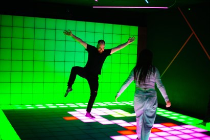 “Catch Pixel” dāvanu karte – aktīva izklaide uz pikseļu grīdas 