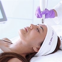 Atjaunojoša sejas procedūra “Dermadrop TDA” salonā “LUMIDERMA”