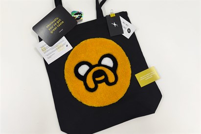 “TUFTING” radošā ballīte – veidojiet unikāla dizaina somas kopā!