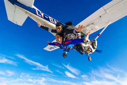 Lēciens ar izpletni tandēmā Klaipēdā