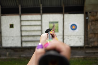 Dažādu ieroču izaicinājums “Akotos”