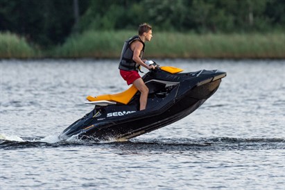 Brauciens ar “RS Noma” ūdens motociklu