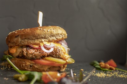 Atpūta un pusdienas "Taverna pie Kļavas"