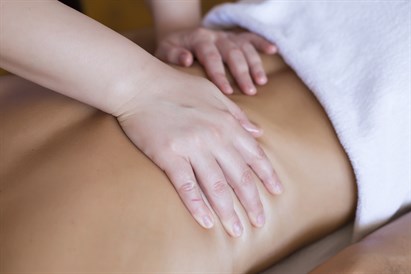 Masāža mugurai veselības un fitnesa centrā “Fitland”