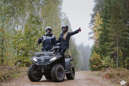 [Tikai ar piegādi] Ekskursija ar kvadracikliem “Meža ezeru tūre”