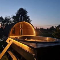 Pārvietojamā pirts un kubls ar piegādi – svētkiem un atpūtai