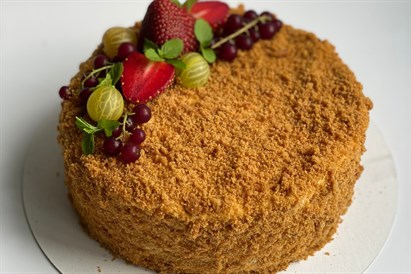 ONLINE konditorejas meistarklase “Medus mīkla”