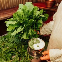 Autentisks lauku pirts rituāls Mammai